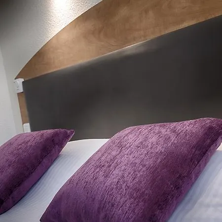 Logis Hotel, Le Relais De 酒店 萨瑟纳日