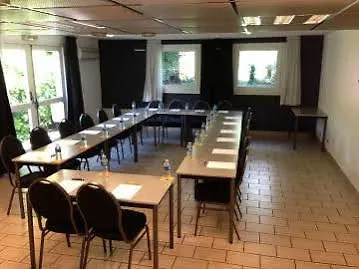 酒店 Logis Hotel, Le Relais De 萨瑟纳日