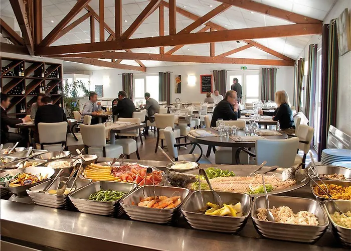 Logis Le Relais De Hotel 3*