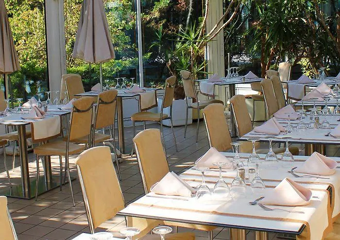 Logis Le Relais De Hotel 3*