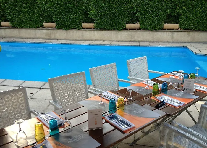 Logis Le Relais De Hotel