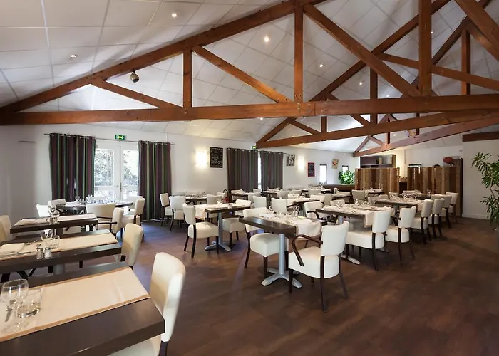 Logis Hotel, Le Relais De Sassenage Hotel 3*