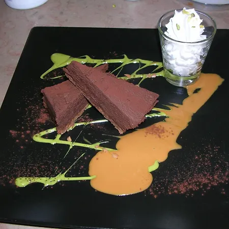 Hotel Logis Le Relais De Sassenage