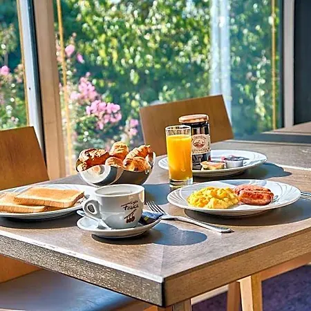 Logis Hotel, Le Relais De 3* Sassenage