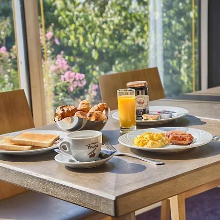 Logis Le Relais De Hotel 3*